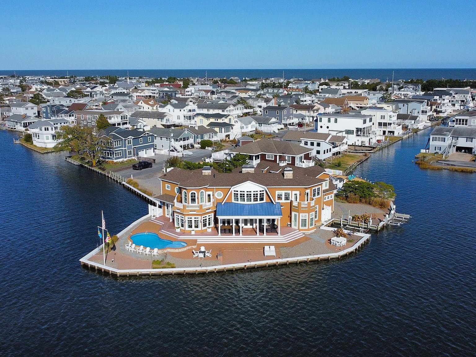 42 W Atlantic St, Fenwick Island, DE 19944 | Zillow