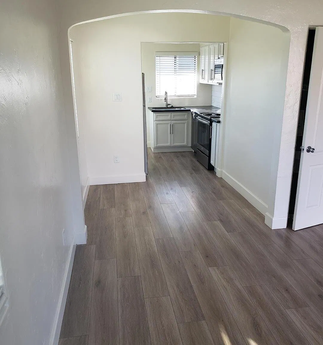 2 bed, 1.0 bath, 800 sqft, $1,450 — Photo 3