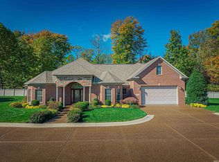 1469 Woodfield Dr, Newburgh, IN 47630