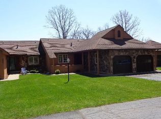 2003 Rendall Dr, Jackson, MI 49201