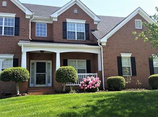 11102 Fountaingrove Dr, Charlotte, NC 28262