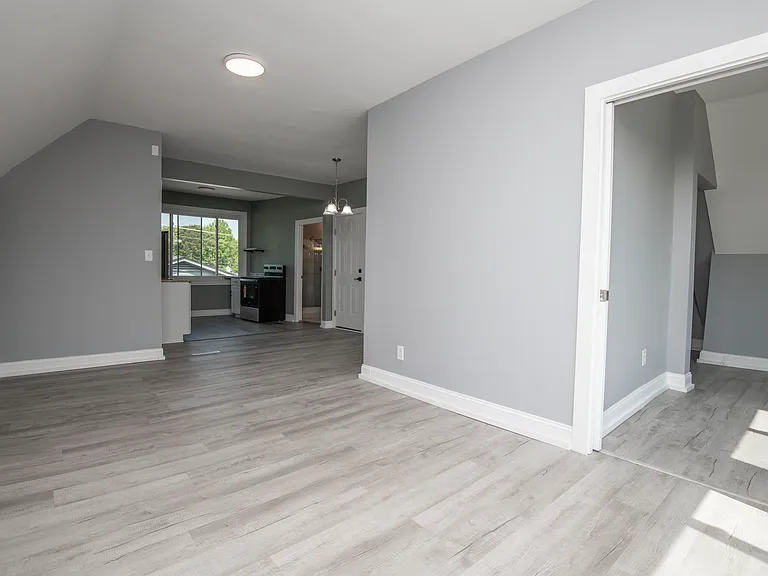 117 E Glenwood Ave #2 — Photo 15