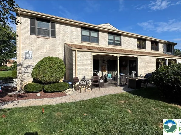 2878 Whitemarsh Pl, Macungie, PA 18062