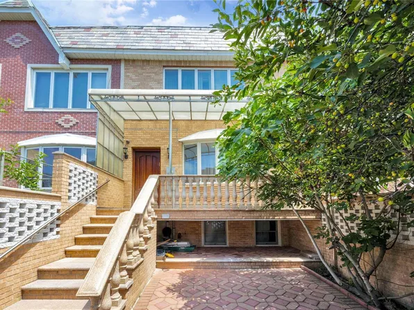 66-23 Booth Street, Rego Park, NY 11374