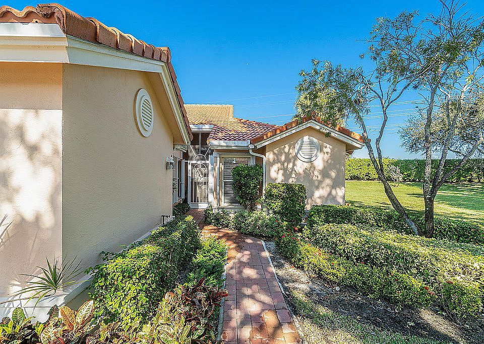 1st image of 7715 Majestic Palm Dr