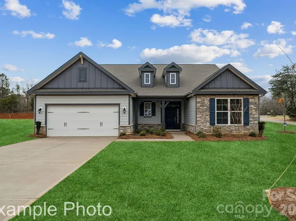 3520 Oasis Dr, Monroe, NC 28112