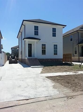 2nd image of 408 12th St