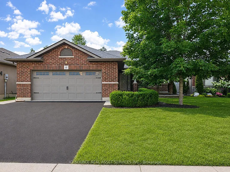 6 Aspen Dr #1 — Photo 1