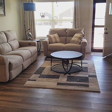 2nd image of 1004 Dunbarton Way