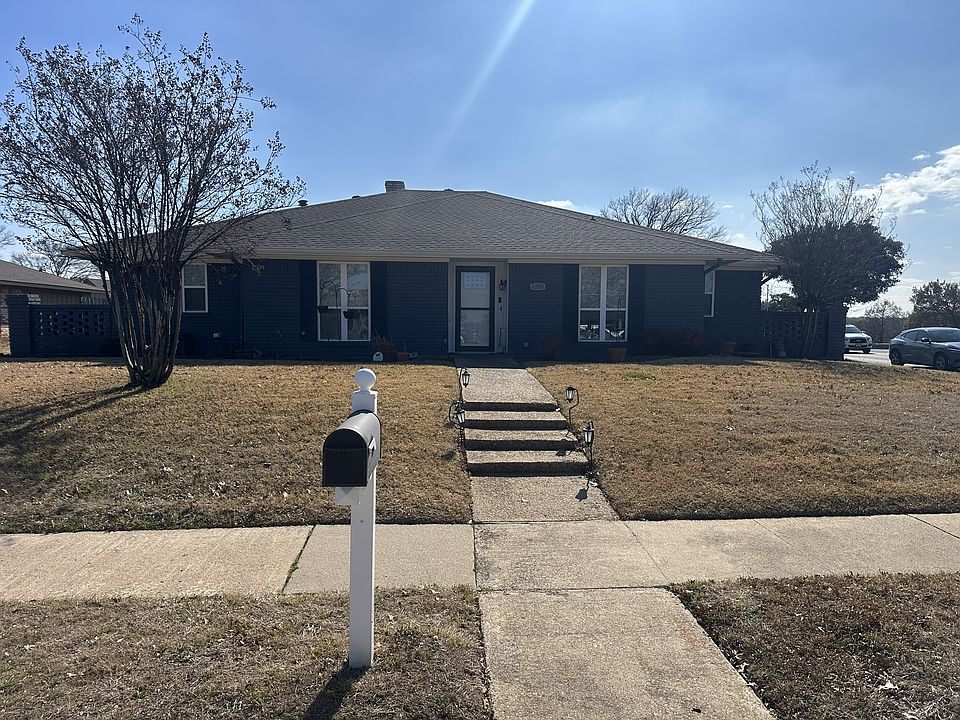 1st image of 4200 Los Robles Dr