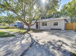 24 E Hammon Dr, Apopka, FL 32703