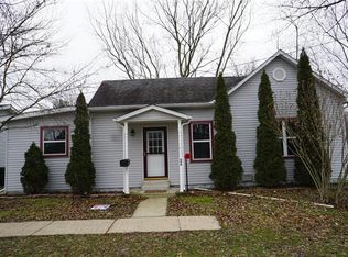 490 Washington St, Carlyle, IL 62231