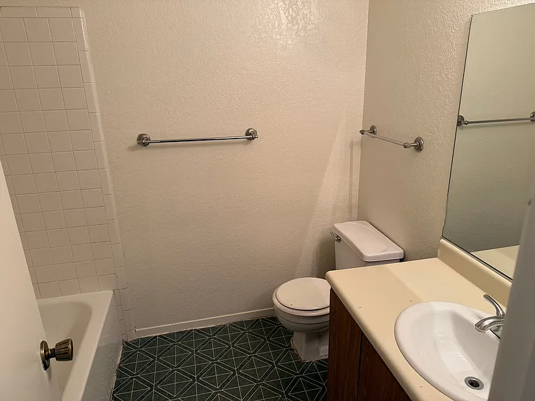 3838 Terrazzo Ave — Photo 14