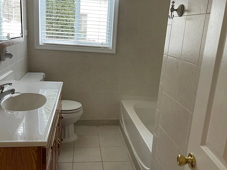 226 E Dorrance St #1 — Photo 8