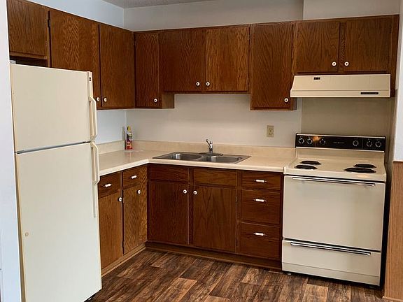 2nd image of 127 Park Ave SW APT 5
