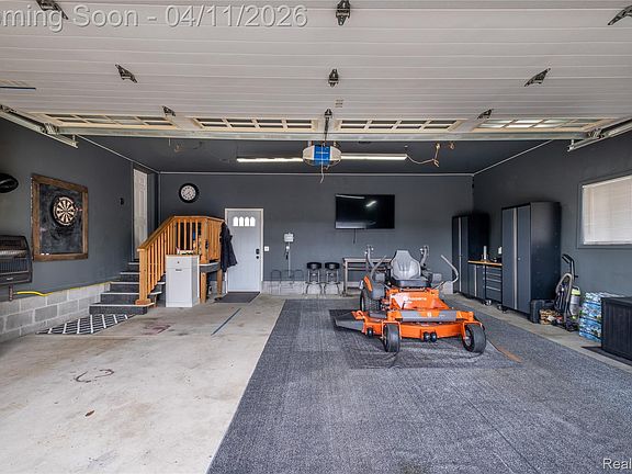 4th image of 6072 Fish Lake Rd