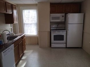 8 Summit St, Spencer, MA 01562