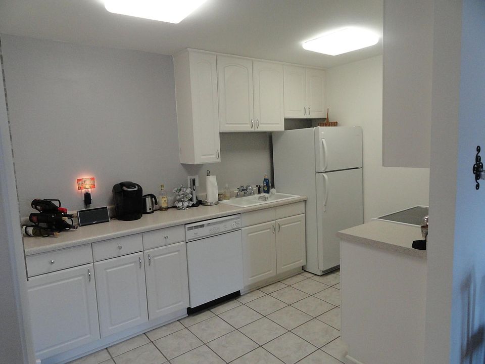 2nd image of 3600 Hillsboro Pike APT E1