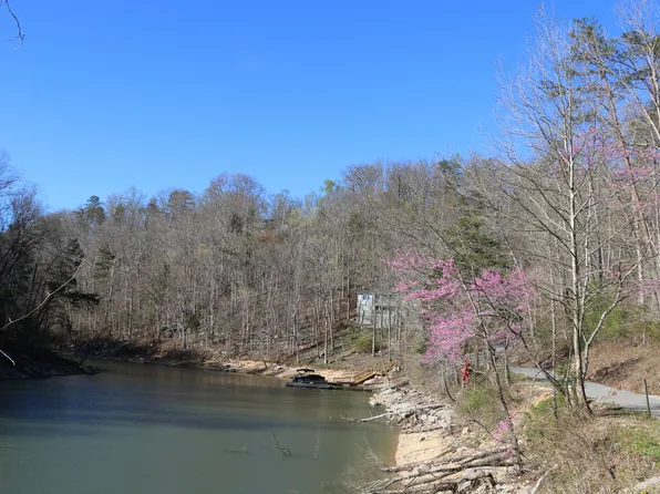 View Of The Lake Dr, Jacksboro, TN 37757