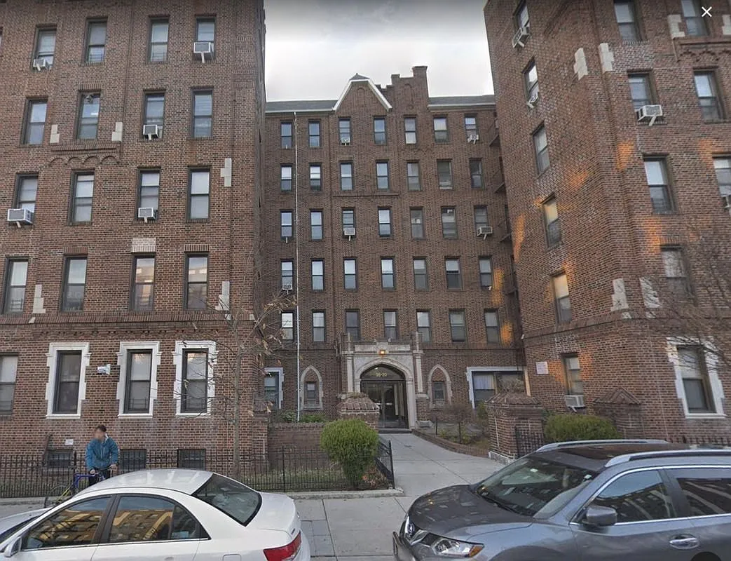 36-20 168th St Unit 1I photo 1