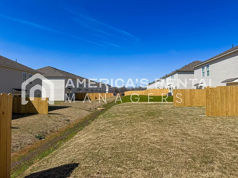 100 River Grass Dr — Photo 16