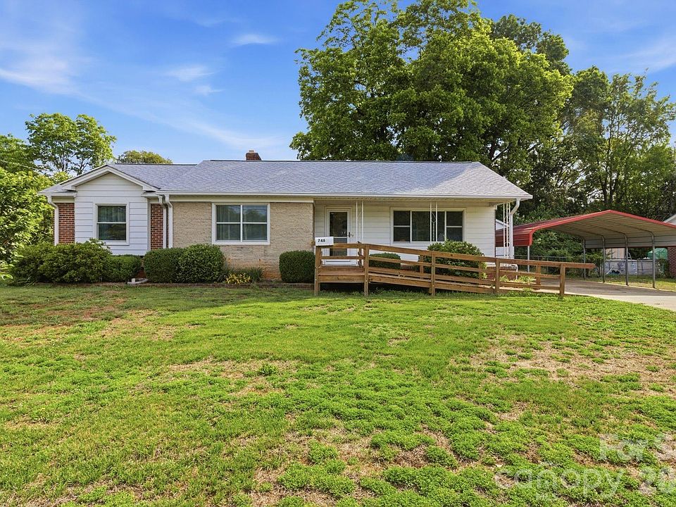 1st image of 748 Emorywood Ave