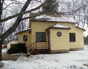 1st image of 609 9th St N