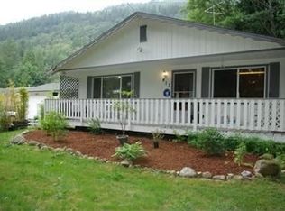 413 Rainbow Dr, Sedro Woolley, WA 98284