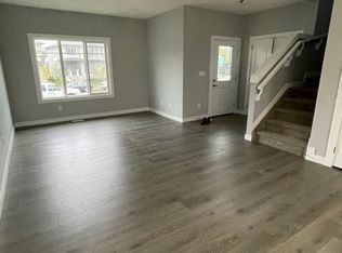 2167 Maple Rd NW, Edmonton, AB T6T1A4