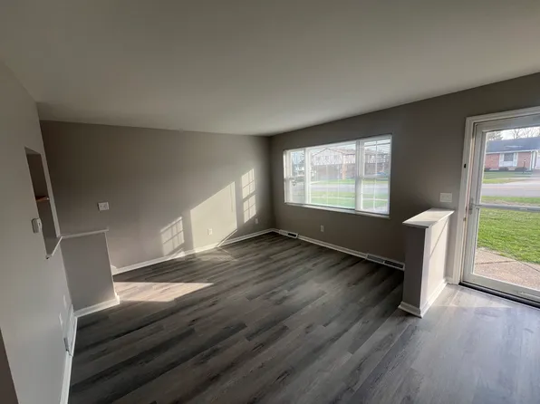 1882 NW Washington Blvd APT C, Hamilton, OH 45013