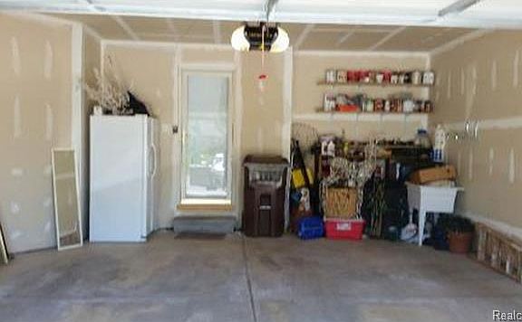 3rd image of 33200 Forest Park Dr