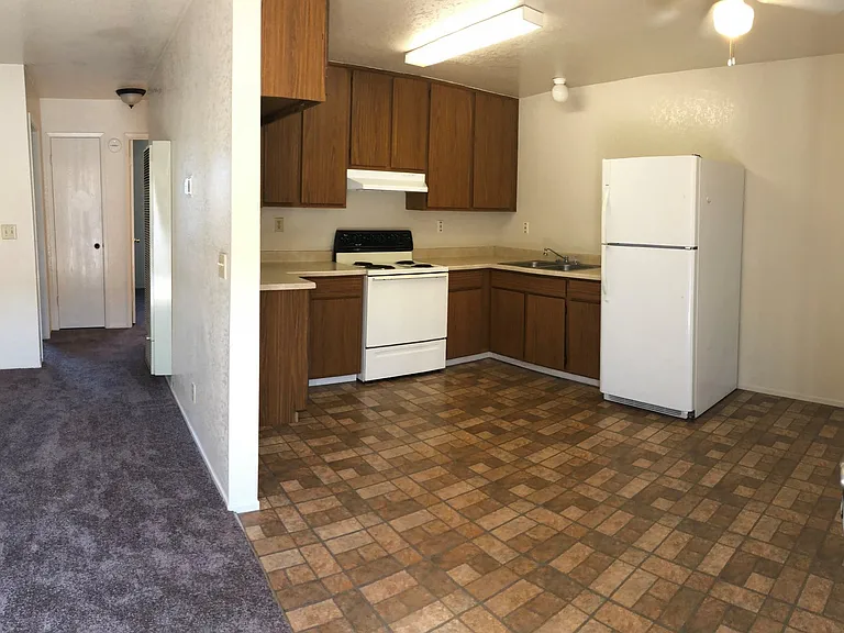 3153 Eucalyptus St — Photo 6