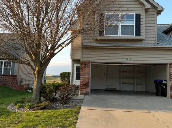 3610 Ballyford Dr, Bloomington, IL 61704