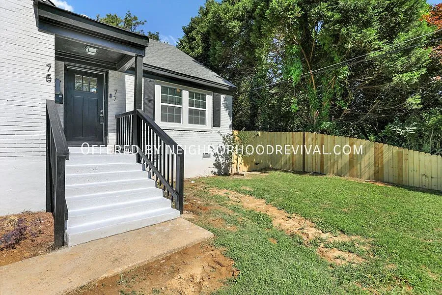 2-Bedroom Home on North Greer | Lawn Care Included — Photo 3