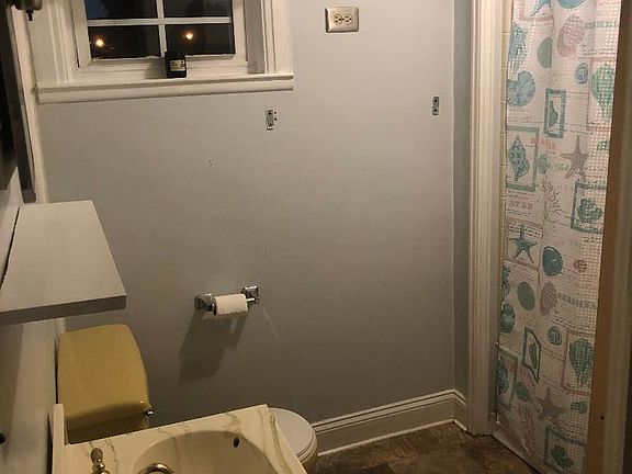 3rd image of 5312 Maccorkle Ave SE #3