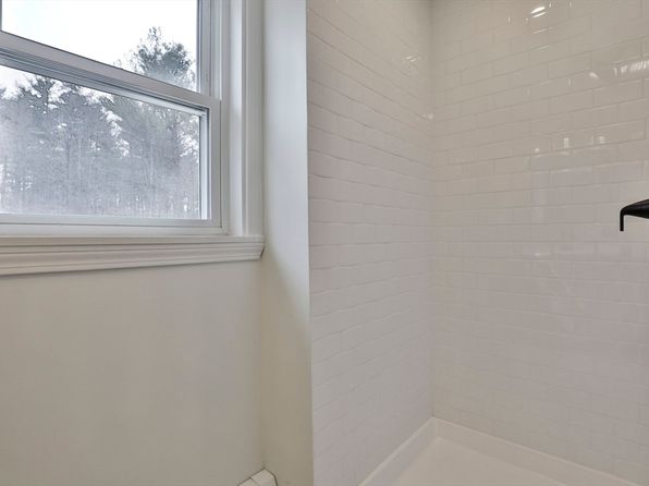 27 Norwood Rd, Salem, NH 03079