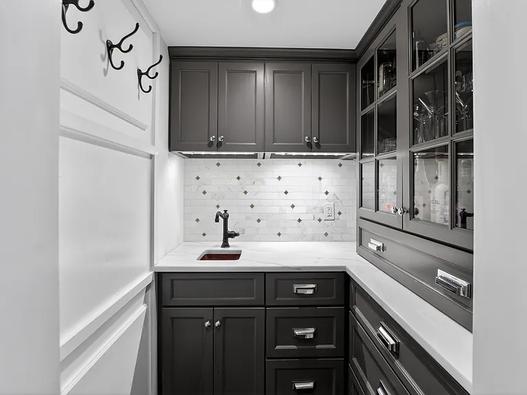12 Hereford St #2 — Photo 6