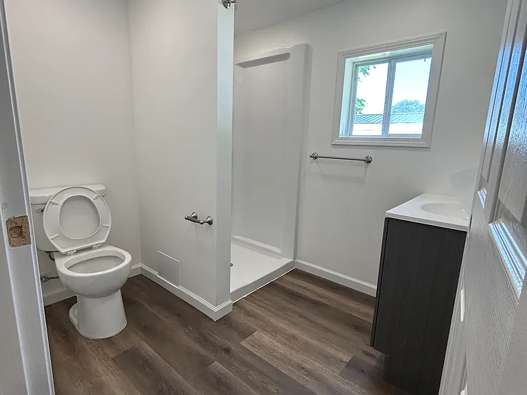 86 Larry Ln — Photo 1