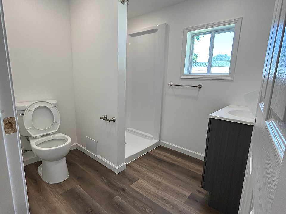 1st image of 86 Larry Ln