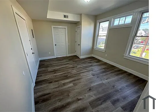 28 Wainwright St #2 — Photo 2