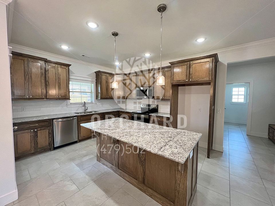 925 Sugar Pine St, Tontitown, AR 72762 Zillow