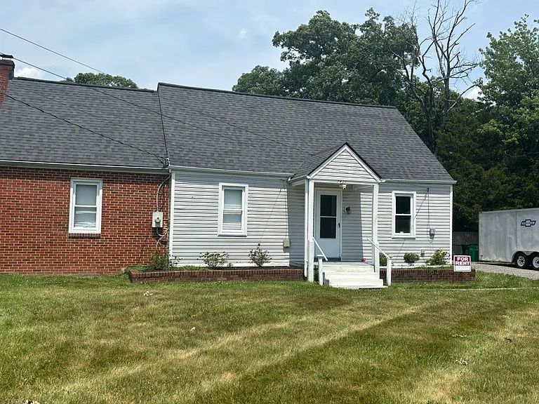 7416 Lanham Ln — Photo 1