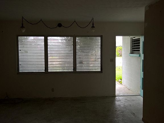 5th image of 616 King St