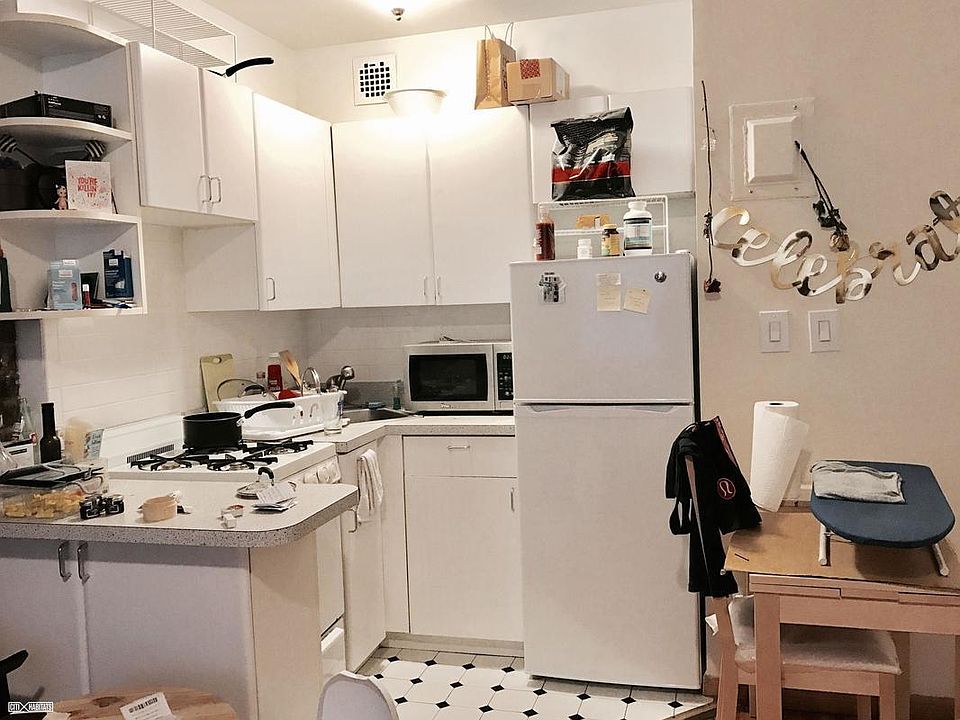 2nd image of 146 5th Ave APT 4D