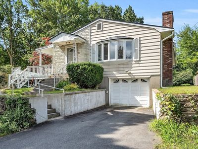 71 Dewey Ave, Leominster, MA, 01453