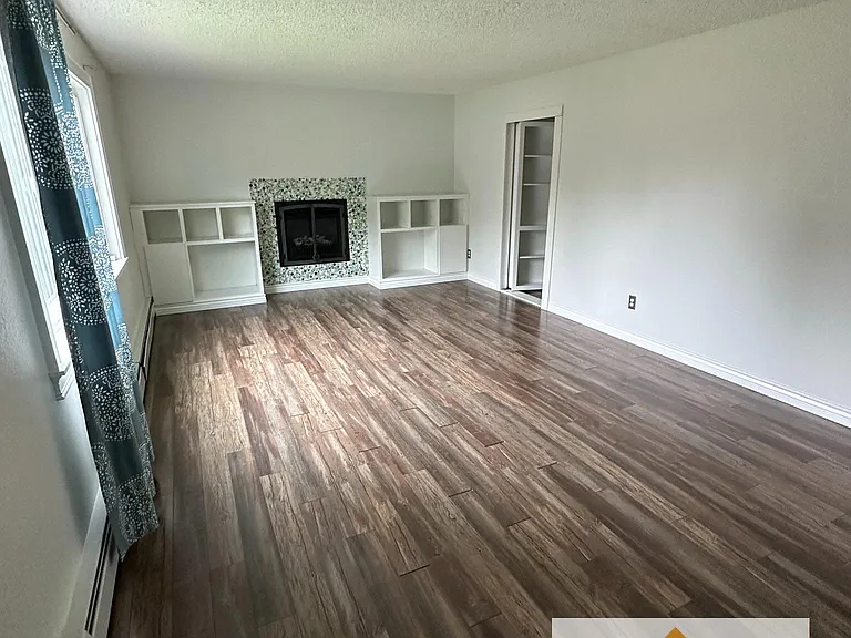 6304 Citadel Ln — Photo 2
