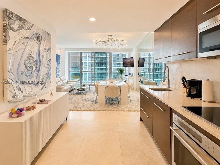 495 Brickell Ave #3206 — Photo 2