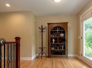 6230 Dakota Cir, Bloomfield Hills, MI 48301