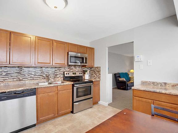 2nd image of 345 New York St