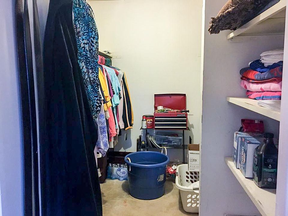 1st image of 706 Tipperary Ct APT 1A